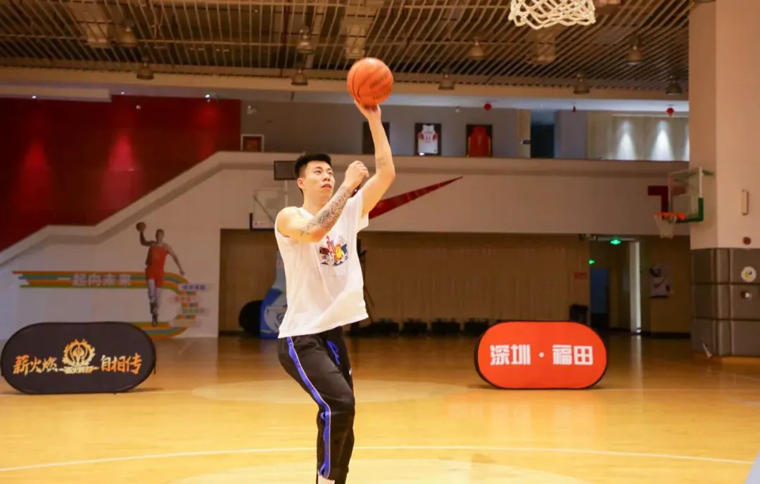 为什么现代篮球训练趋势强调技术与体能结合_2